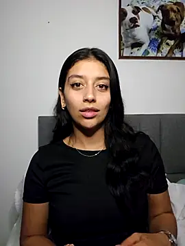 BrittanyDiaz online show from November 8, 2025, 9:13 pm