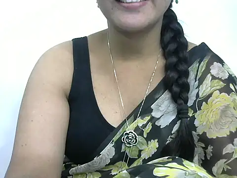 Snapshot of rashmika_reddy chatting on December 18, 2025, 4:57 pm rashmika reddy online show from December 18, 2025, 4:57 pm