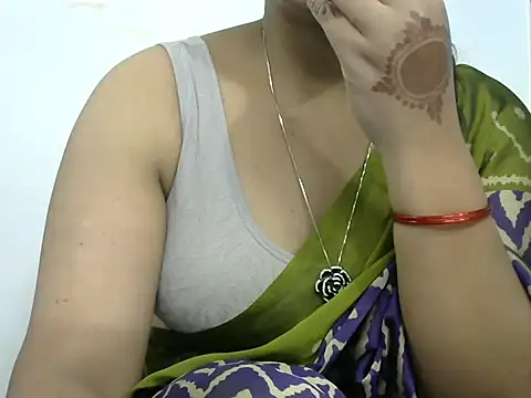 Snapshot of rashmika_reddy chatting on January 18, 2026, 5:17 pm rashmika reddy online show from January 18, 2026, 5:17 pm