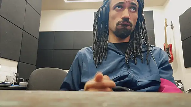 Snapshot of hotcamboy420 chatting on November 12, 2025, 2:34 am hotcamboy420 online show from November 12, 2025, 2:34 am