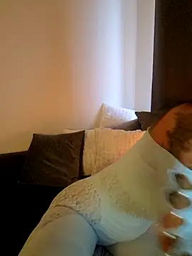 LydiaMaus96 online show from October 4, 2025, 6:55 am