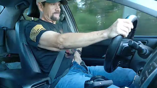 Snapshot of allenspuninfla chatting on October 19, 2025, 12:39 pm allenspuninfla online show from October 19, 2025, 12:39 pm