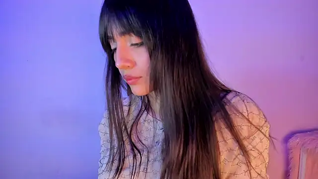 Snapshot of Sophy_SmileSweet chatting on January 29, 2025, 5:45 pm Sophy SmileSweet online show from January 29, 2025, 5:45 pm