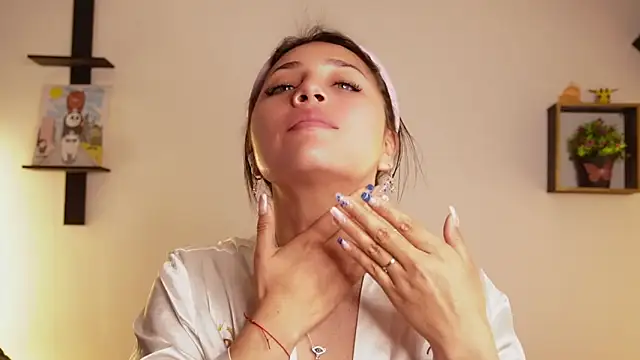 Snapshot of Sophy_SmileSweet chatting on October 14, 2025, 11:00 am Sophy SmileSweet online show from October 14, 2025, 11:00 am