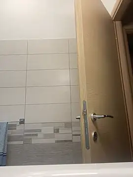 Snapshot of alexfala99 chatting on February 16, 2025, 11:16 am alexfala99 online show from February 16, 2025, 11:16 am