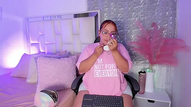 LeahxBarker online show from July 27, 2026, 3:46 am