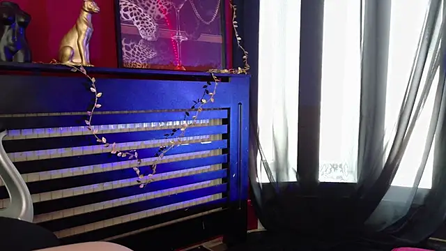 Snapshot of alissa4blonde chatting on June 29, 2026, 10:15 am alissa4blonde online show from June 29, 2026, 10:15 am