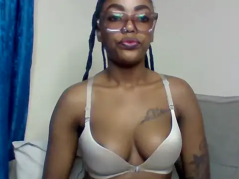 Snapshot of _crystal_princesss chatting on June 14, 2026, 10:23 pm crystal princesss online show from June 14, 2026, 10:23 pm