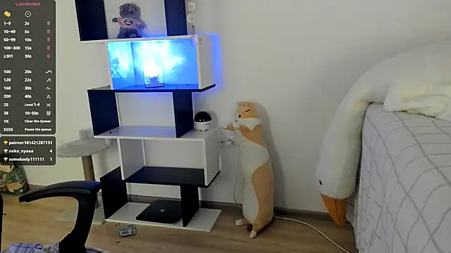 crystal lilith online show from March 19, 2025, 8:23 am