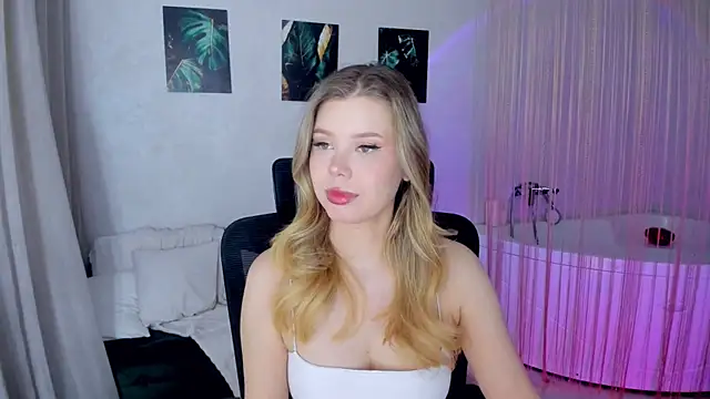 FollowLovee online show from March 6, 2026, 3:36 am