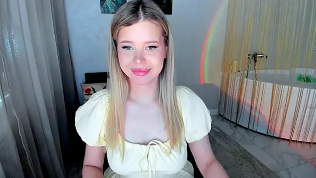 FollowLovee online show from June 13, 2026, 3:48 am