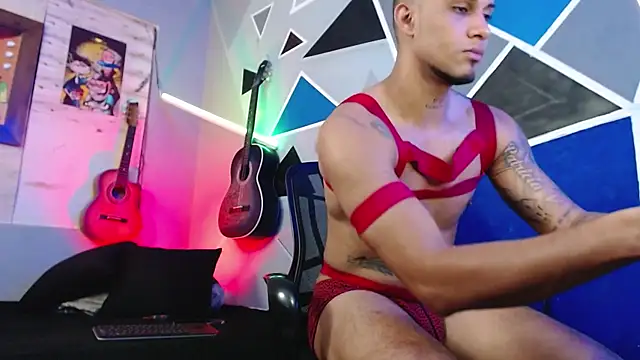 MagnusFrost online show from October 6, 2025, 4:43 am