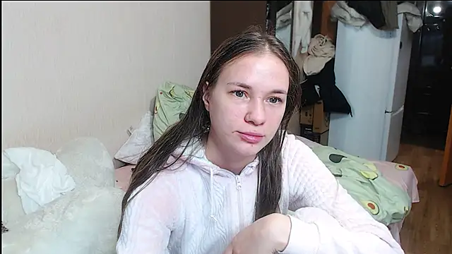 leila bambi  online show from January 11, 2025, 3:52 pm