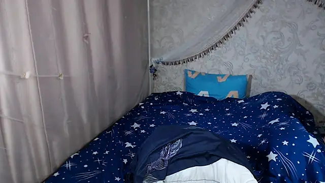 leila bambi  online show from July 28, 2026, 8:52 pm