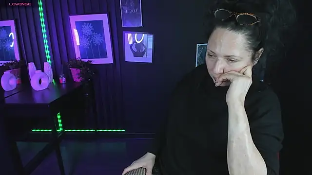 Anita Muse online show from March 3, 2025, 4:58 am