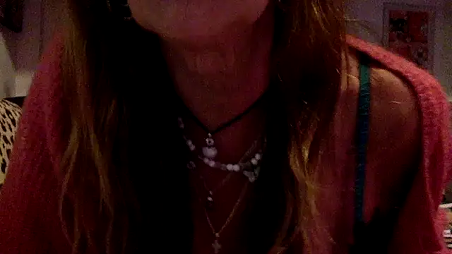 gildamilf online show from September 24, 2025, 6:44 pm