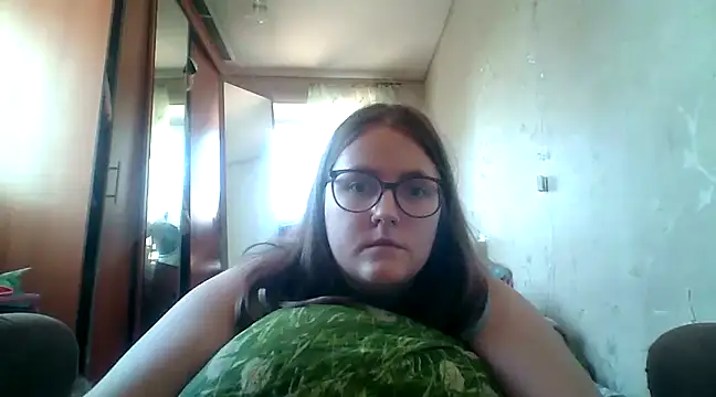 Snapshot of DesireMelissa chatting on February 27, 2025, 10:04 am DesireMelissa online show from February 27, 2025, 10:04 am