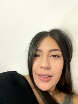 Latina vanessa online show from September 9, 2025, 2:22 am