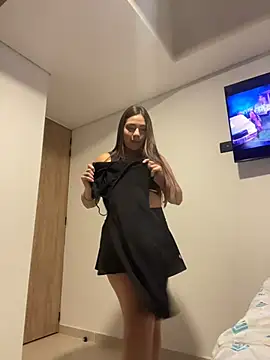 Latina vanessa online show from July 16, 2026, 3:23 am