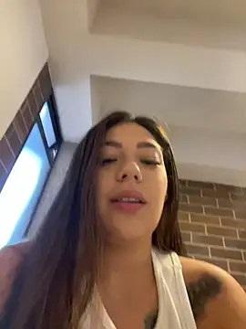 Latina vanessa online show from July 19, 2026, 11:19 pm