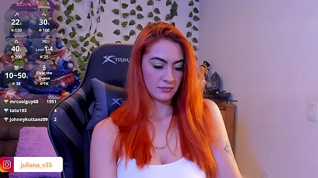 Snapshot of Amypond__ chatting on December 6, 2024, 3:41 am Amypond online show from December 6, 2024, 3:41 am