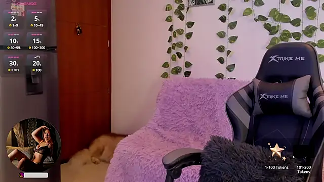 Snapshot of Amypond__ chatting on February 5, 2025, 9:07 pm Amypond online show from February 5, 2025, 9:07 pm