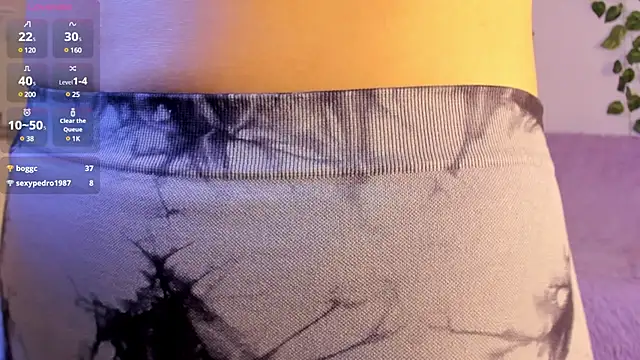 Snapshot of Amypond__ chatting on March 5, 2025, 8:53 pm Amypond online show from March 5, 2025, 8:53 pm