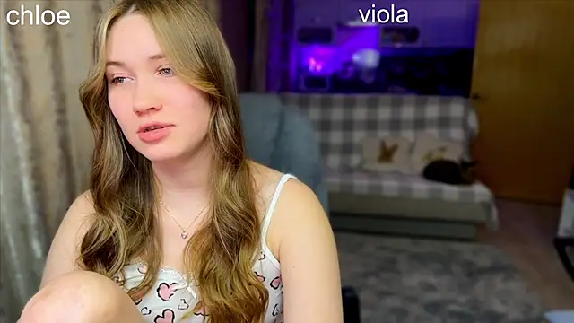 Snapshot of ChloeMillerMeow chatting on October 12, 2025, 6:29 pm ChloeMillerMeow online show from October 12, 2025, 6:29 pm