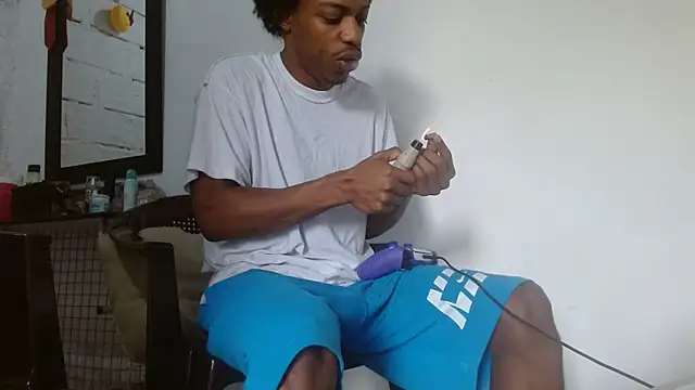 Larry-n-clouds online show from February 3, 2026, 5:07 pm