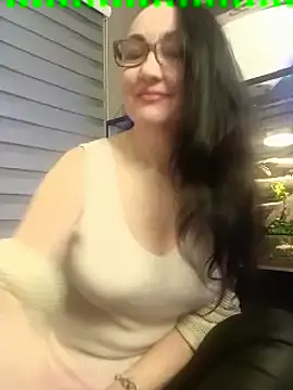 Snapshot of CamilleDesire chatting on December 25, 2024, 4:32 pm CamilleDesire online show from December 25, 2024, 4:32 pm