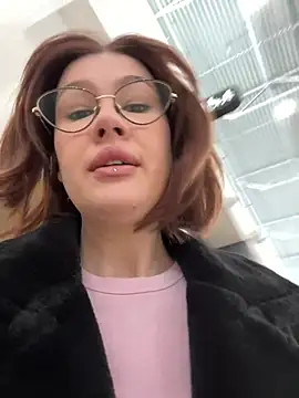 RinaCat online show from February 11, 2026, 4:06 am