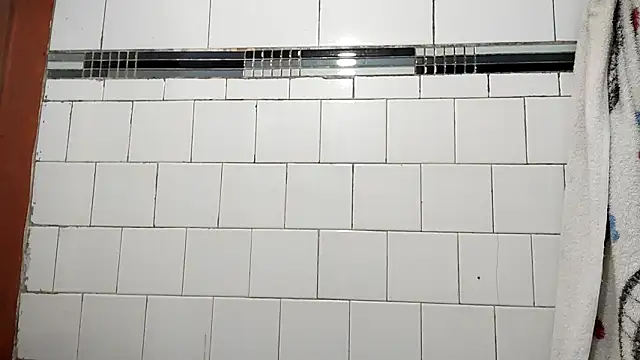 Cata Blue   online show from October 17, 2025, 3:58 pm