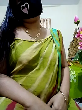 Snapshot of Ameera19 chatting on February 13, 2025, 12:21 pm Ameera19 online show from February 13, 2025, 12:21 pm