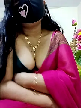 Snapshot of Ameera19 chatting on February 13, 2025, 10:33 pm Ameera19 online show from February 13, 2025, 10:33 pm