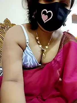 Snapshot of Ameera19 chatting on March 10, 2025, 11:38 pm Ameera19 online show from March 10, 2025, 11:38 pm