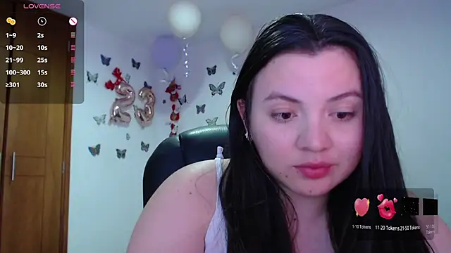 Snapshot of Sarahros1 chatting on December 9, 2024, 11:56 pm Sarahros1 online show from December 9, 2024, 11:56 pm