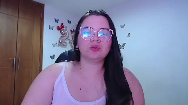 Snapshot of Sarahros1 chatting on January 9, 2025, 1:18 am Sarahros1 online show from January 9, 2025, 1:18 am