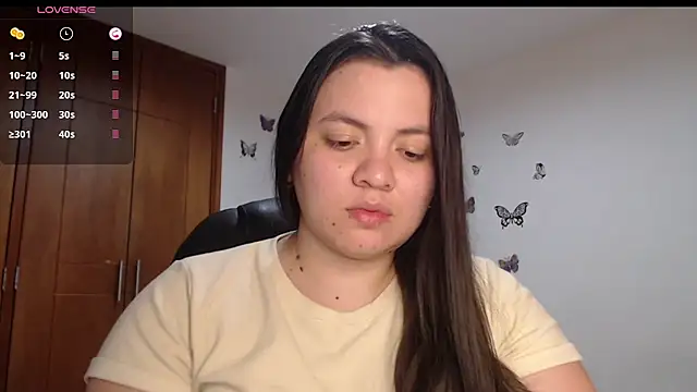 Snapshot of Sarahros1 chatting on October 9, 2025, 3:26 am Sarahros1 online show from October 9, 2025, 3:26 am