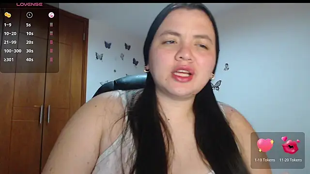 Snapshot of Sarahros1 chatting on October 21, 2025, 3:18 am Sarahros1 online show from October 21, 2025, 3:18 am