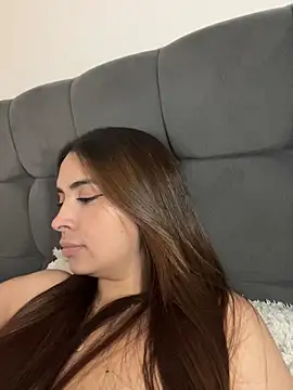 Snapshot of soy_paulina chatting on January 14, 2025, 10:17 am soy paulina online show from January 14, 2025, 10:17 am