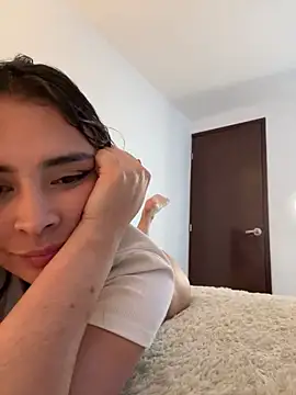 Snapshot of soy_paulina chatting on January 21, 2025, 12:07 pm soy paulina online show from January 21, 2025, 12:07 pm