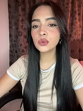 Snapshot of soy_paulina chatting on February 19, 2026, 4:08 am soy paulina online show from February 19, 2026, 4:08 am