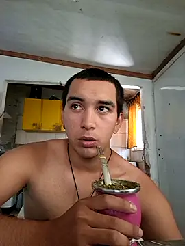 Snapshot of X_xtomas_x chatting on December 18, 2025, 5:19 pm X xtomas x online show from December 18, 2025, 5:19 pm