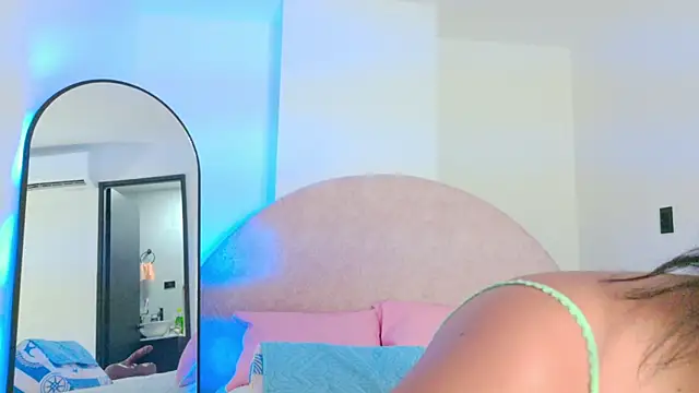 Snapshot of sh_malala chatting on November 25, 2025, 7:14 pm sh malala online show from November 25, 2025, 7:14 pm