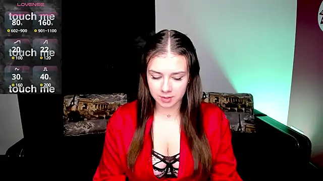 Snapshot of AnettaMilder chatting on December 5, 2024, 10:12 am AnettaMilder online show from December 5, 2024, 10:12 am