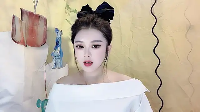 VIWVI online show from October 17, 2025, 5:10 am