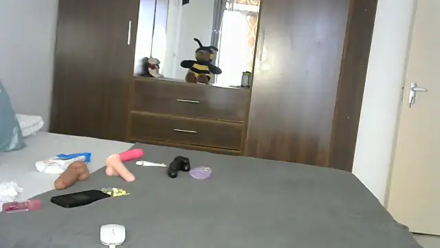 bigassbabe 001 online show from March 14, 2026, 10:53 am