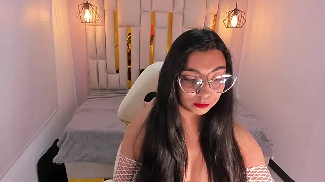 Snapshot of Karla_hernandez_ chatting on February 15, 2025, 2:22 pm Karla hernandez online show from February 15, 2025, 2:22 pm