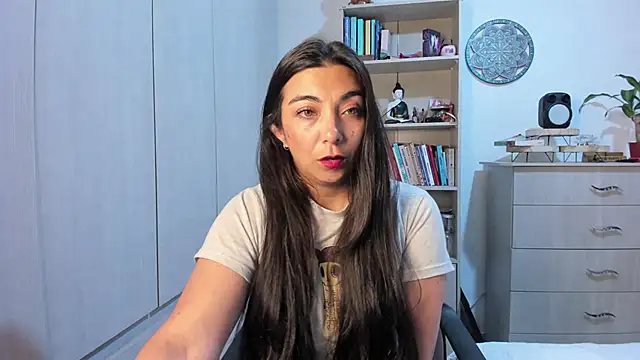 Snapshot of Karla_hernandez_ chatting on June 22, 2026, 10:23 am Karla hernandez online show from June 22, 2026, 10:23 am