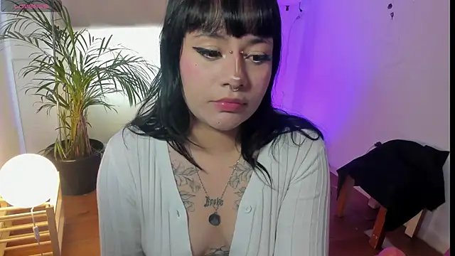 droolingdollfacee online show from April 27, 2026, 9:02 pm